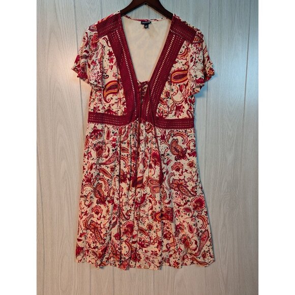 Torrid Mini Gauze Lace-Up Skater Dress Size 00 Red Paisley Crochet Pockets - Picture 2 of 11